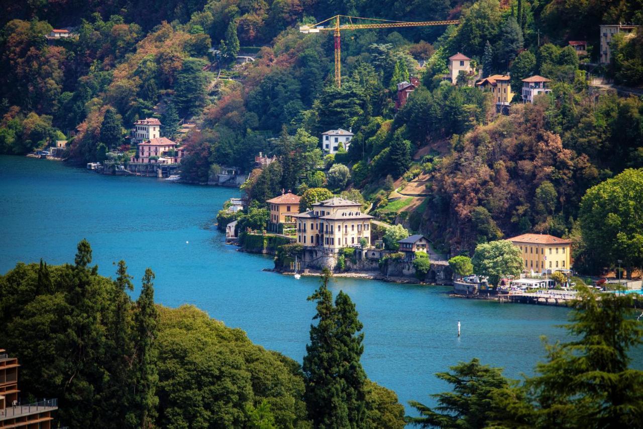 I D'A Charming Penthouse - Lake View- Como- House-130 Mt-2 Double Bedrooms And 2 Double Bathrooms A Spacious Living Room-Full Equipped Kitchen-Private Garden And Terrace-Private Covered Parking Eksteriør billede