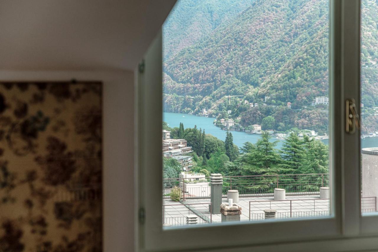 I D'A Charming Penthouse - Lake View- Como- House-130 Mt-2 Double Bedrooms And 2 Double Bathrooms A Spacious Living Room-Full Equipped Kitchen-Private Garden And Terrace-Private Covered Parking Eksteriør billede