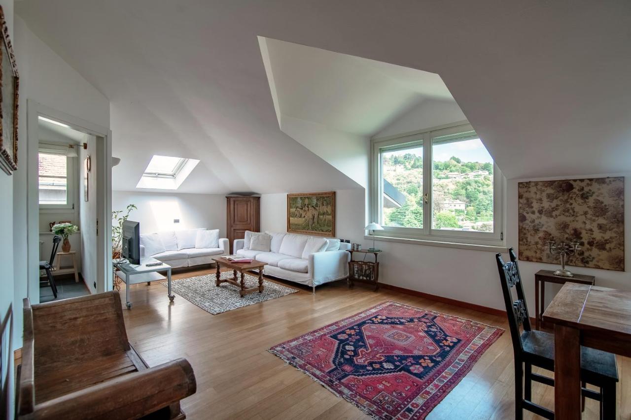 I D'A Charming Penthouse - Lake View- Como- House-130 Mt-2 Double Bedrooms And 2 Double Bathrooms A Spacious Living Room-Full Equipped Kitchen-Private Garden And Terrace-Private Covered Parking Eksteriør billede